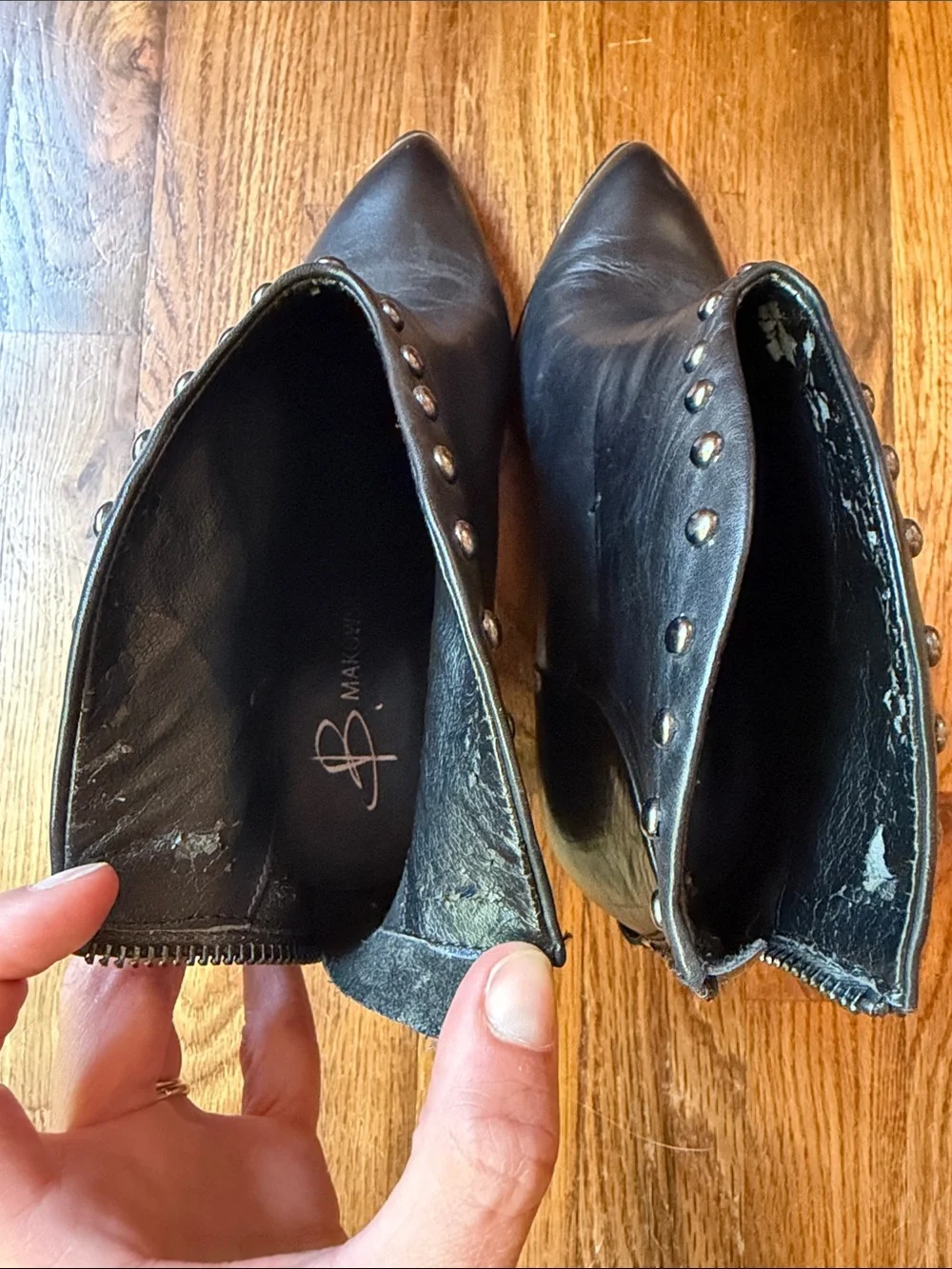 b. makowsky Black Leather Studded Ankle pointed toe Boots size 10